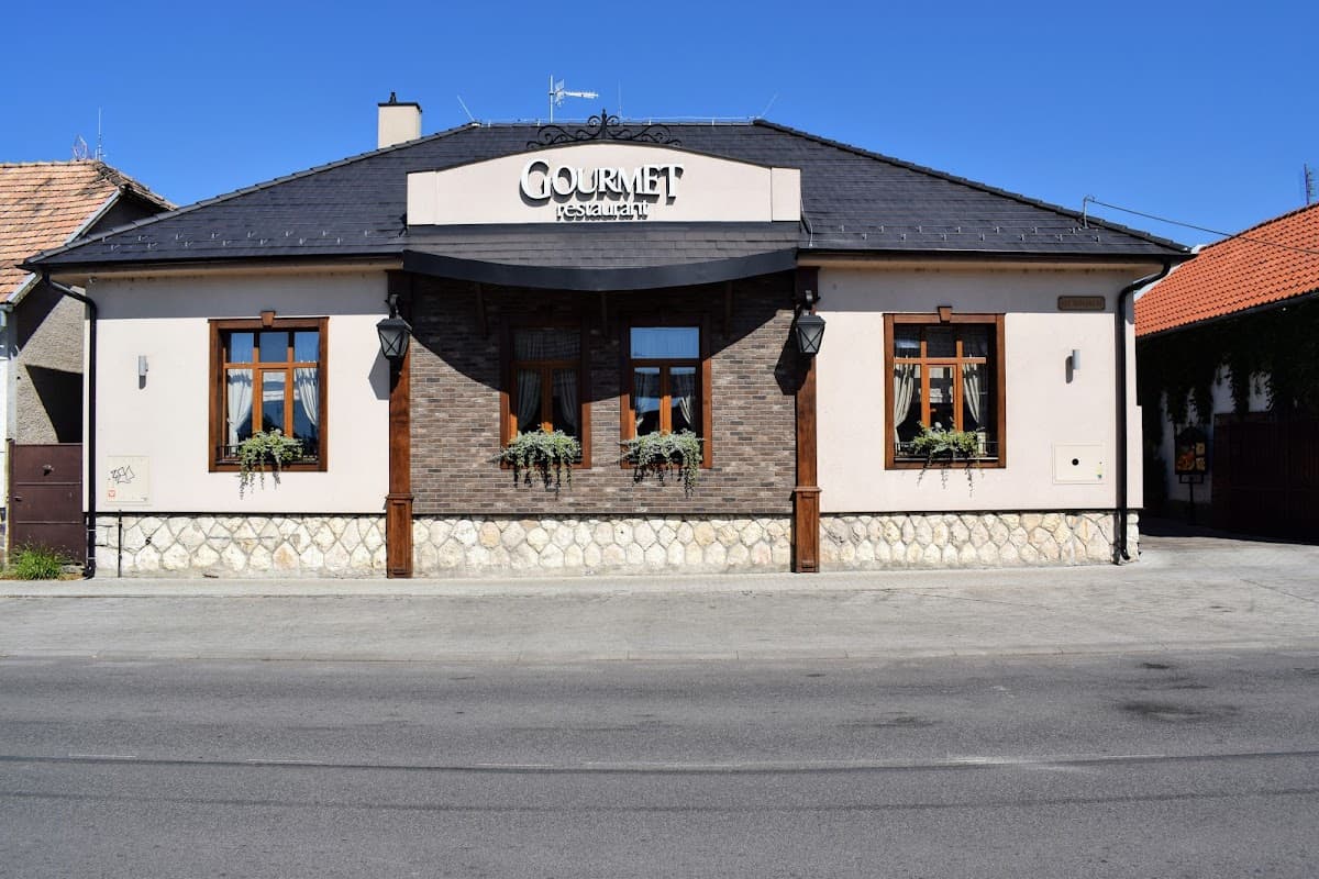 Gourmet Restaurant