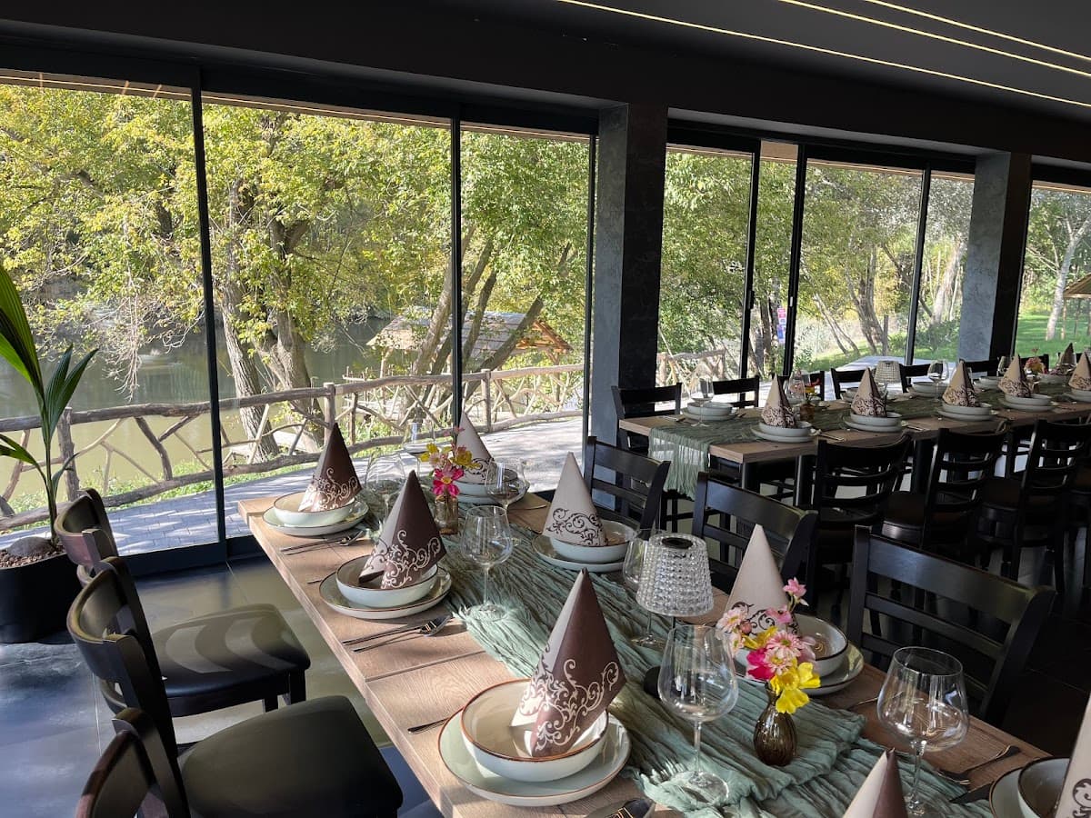 Mólo - restaurant & event
