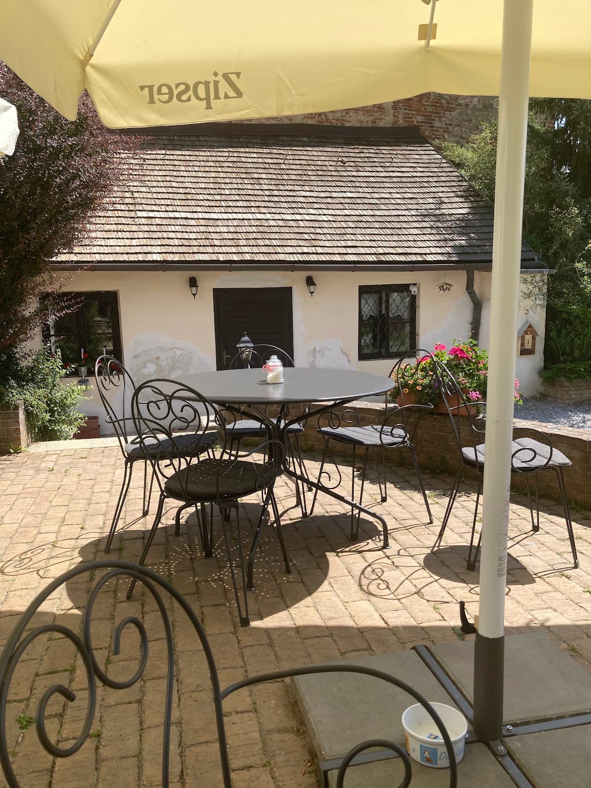St. Martin Restaurant