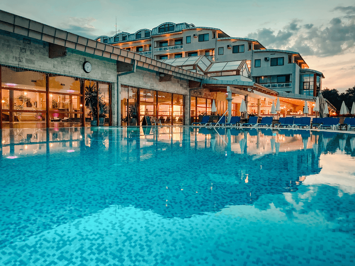 WELLNESS & SPA HOTEL KASKADY