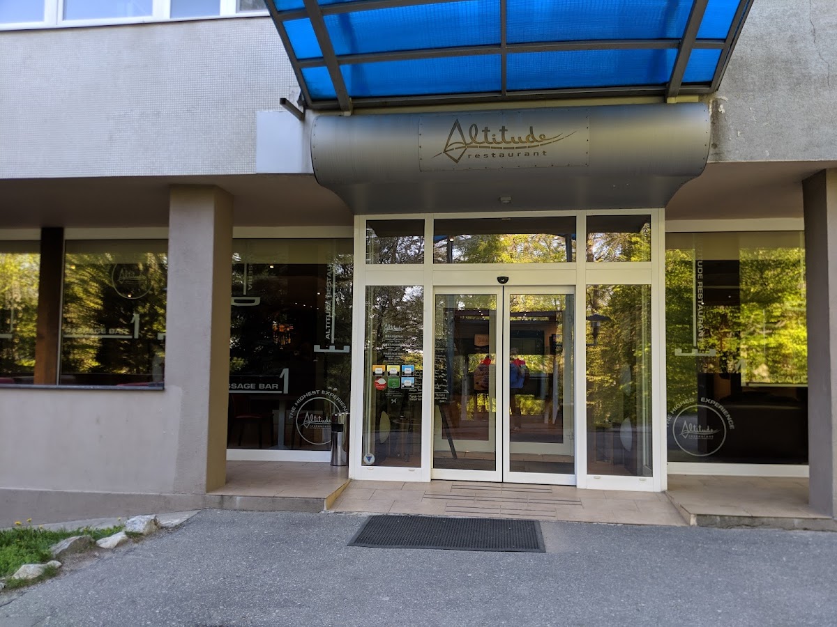 VEŽA - Restaurant + vyhliadka